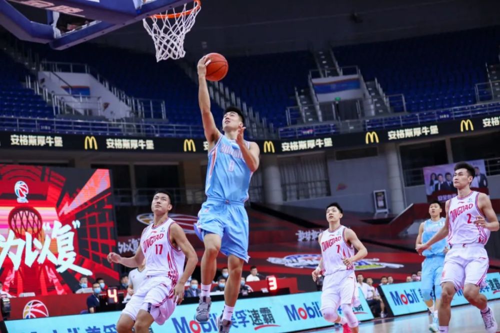 关于重庆男篮坚守阵地，进攻端多有不足的信息